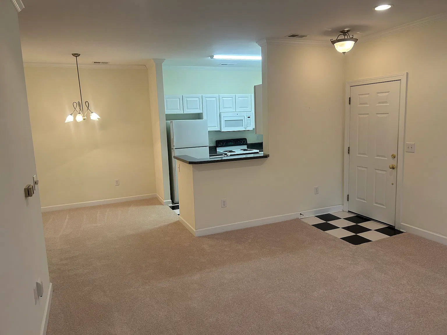 1 bed, 1.5 bath, 760 sqft, $1,700 — Photo 4