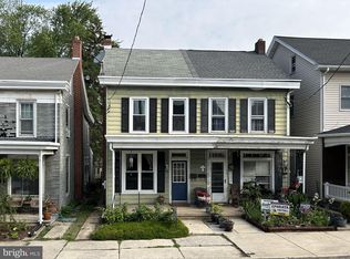 44 N Church St, Ephrata, PA 17522