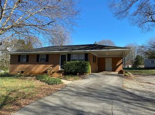 1209 Lane Rd, Mount Holly, NC 28120