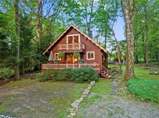 2063 Rocky Ridge Rd, Acme, PA 15610