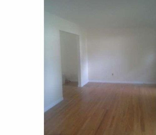 4th image of 8 Binford Ln