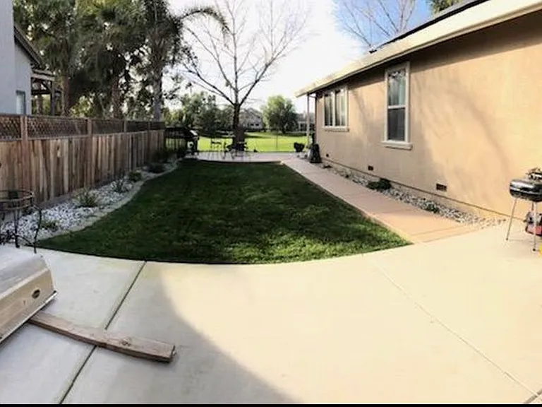 2422 Pinehurst Ct — Photo 10