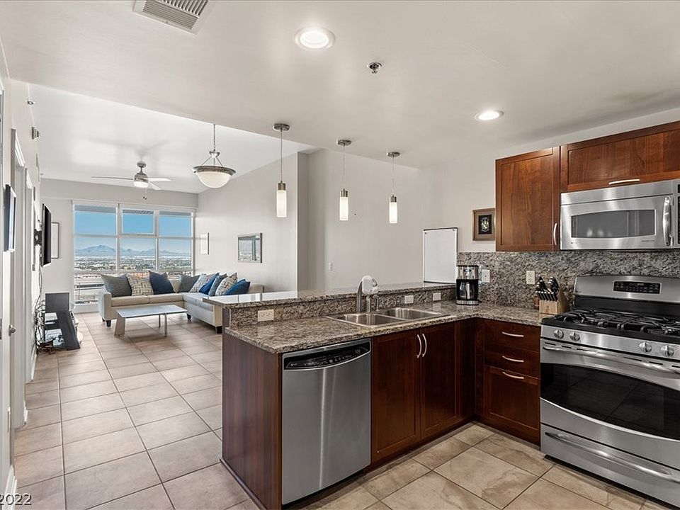 1st image of 150 N Las Vegas Blvd #1020