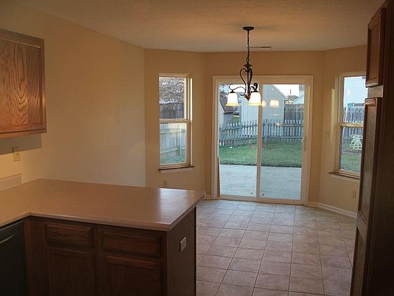 3rd image of 230 Gallop Dr