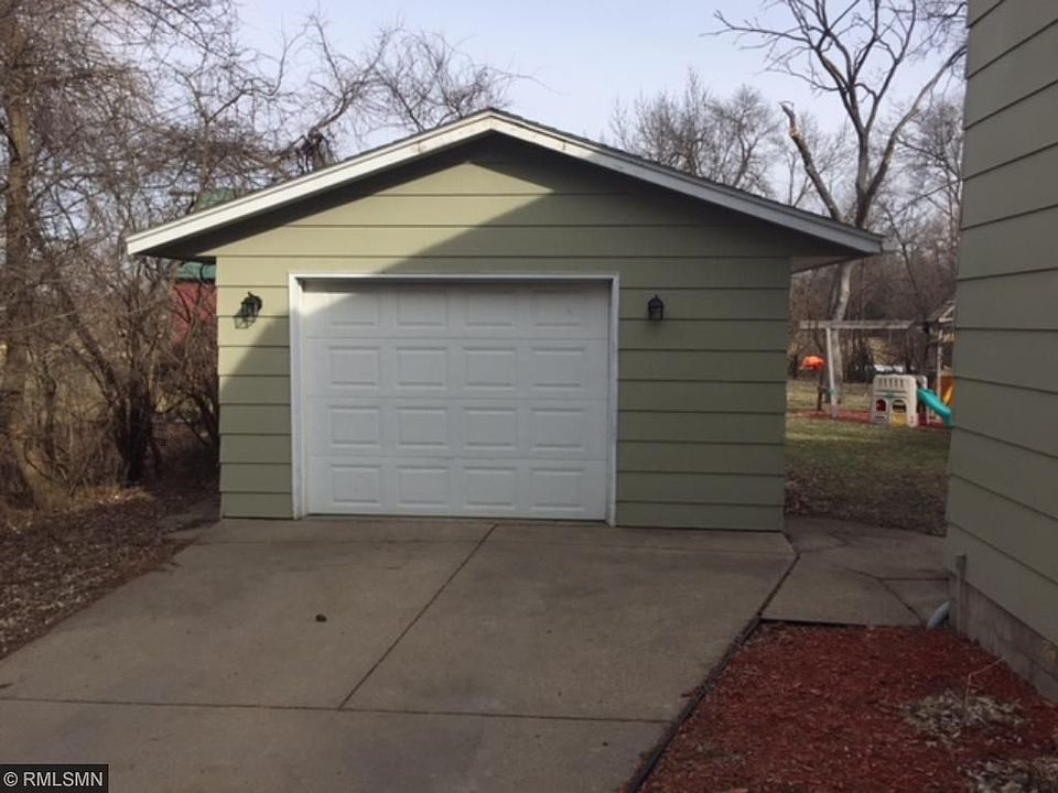 2nd image of 612 W Darwin St