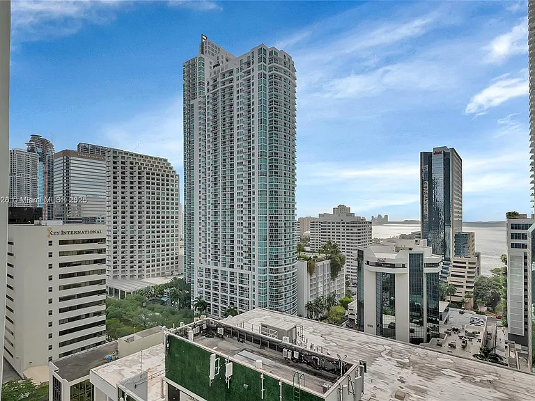 1010 Brickell Ave #1904 — Photo 25