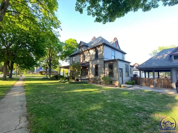 115 Miami St, Hiawatha, KS 66434