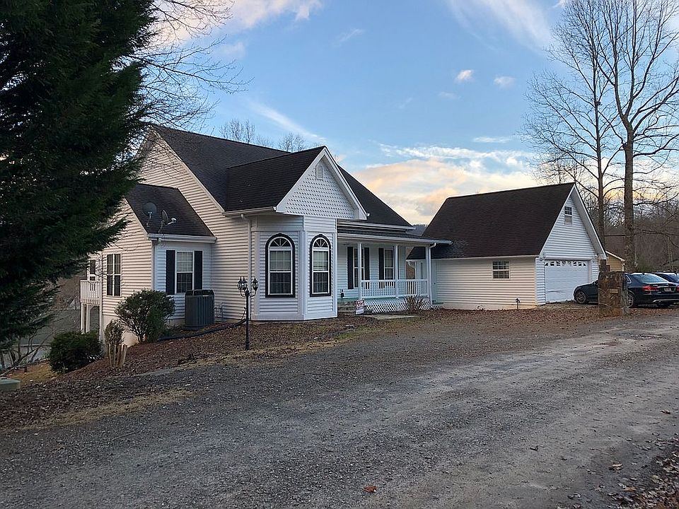 1st image of 457 Oakmont Dr