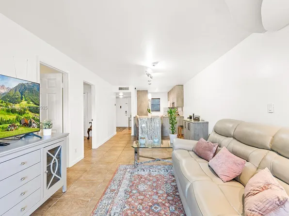 7610 Stirling Rd #204-F, Hollywood, FL 33024