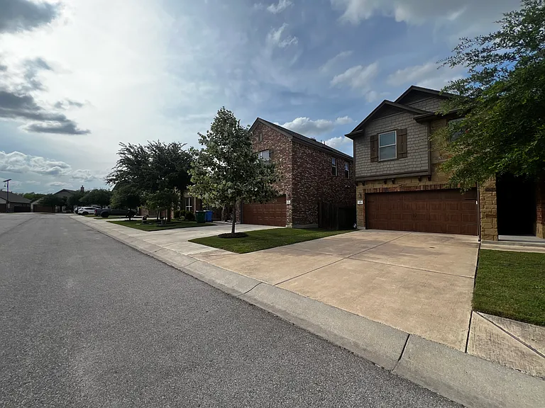 306 Kaden Prince Dr — Photo 5