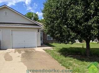 1002 Fall Meadow Ln, Belton, MO 64012
