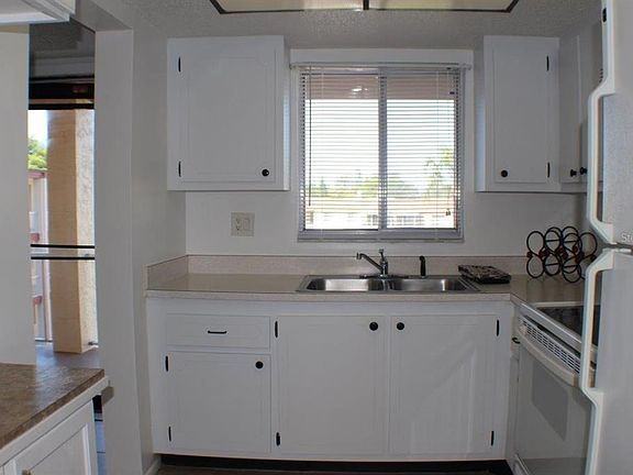 4th image of 4187 Heron Way Unit 405-E