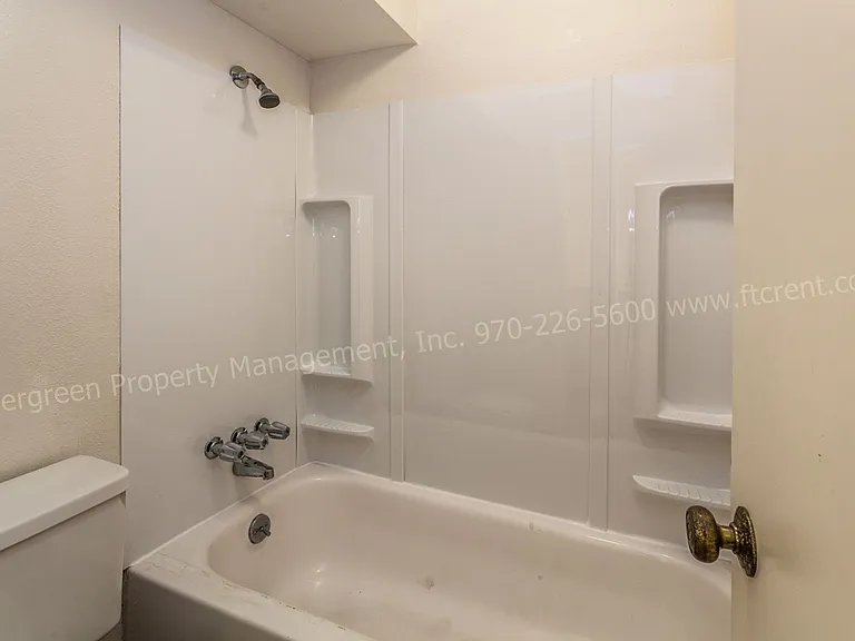 1314 E 16th St — Photo 12