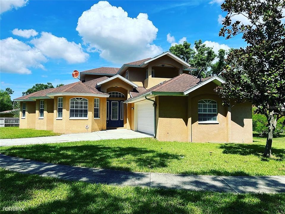 1st image of 4015R Woodacre Ln