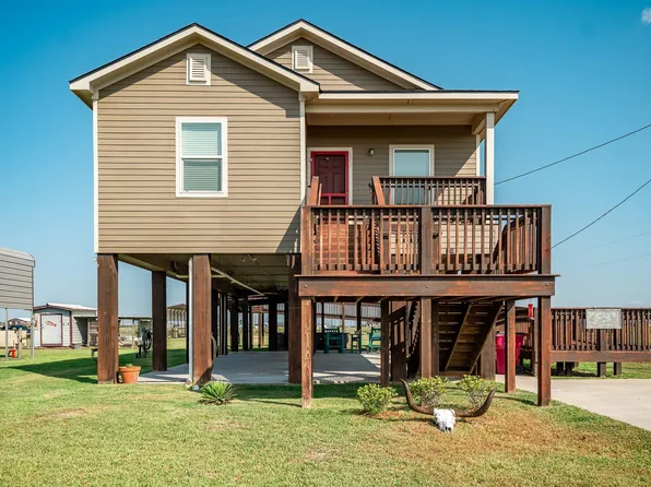 172 Curlew St, Sargent, TX 77414