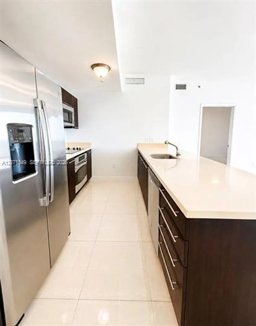 90 SW 3rd St cu-3408, Miami, FL 33130 — Photo 1