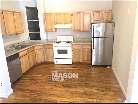 1st image of 362 W 36th St #1S