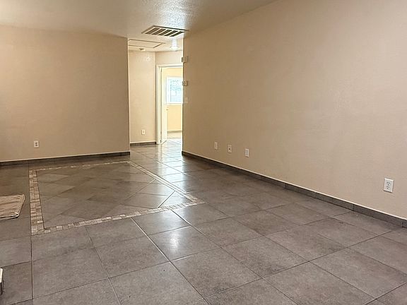 4th image of 1249 Black Cherry St