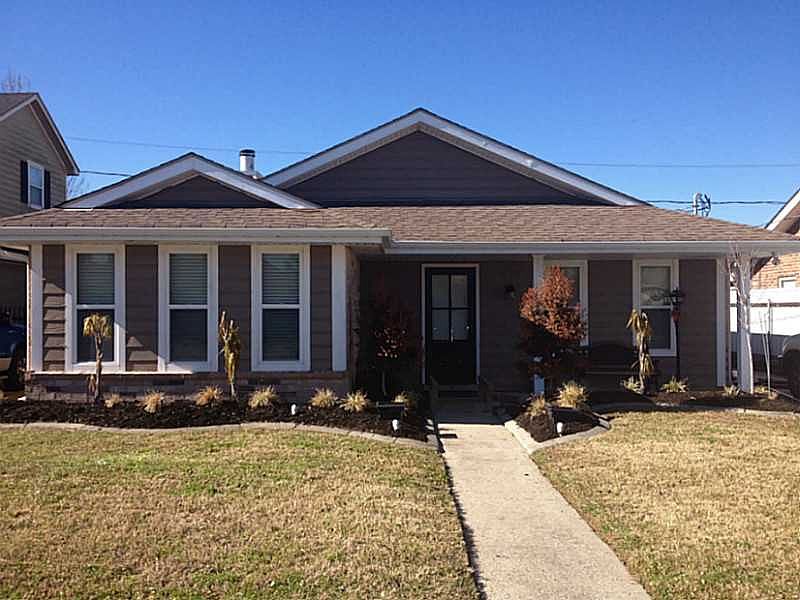 1st image of 2808 Earl Dr