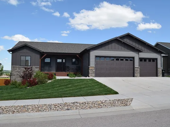 4444 Vinecliff Dr, Rapid City, SD 57703