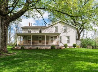 10132 Brookville Rd, Alexander, NY 14005