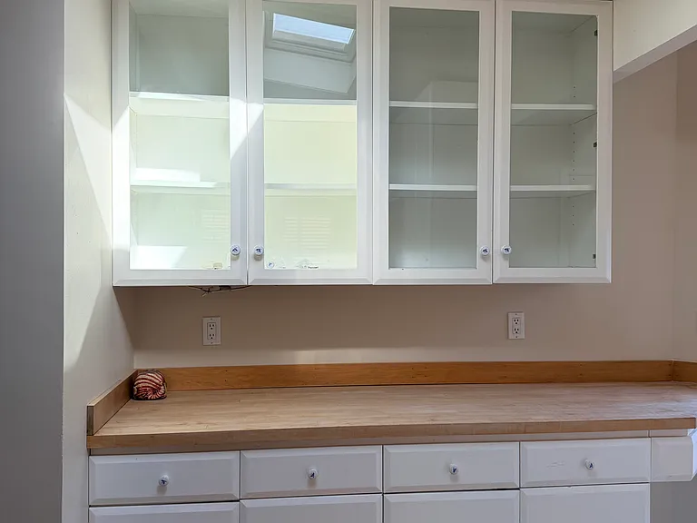 Kitchen cabinets