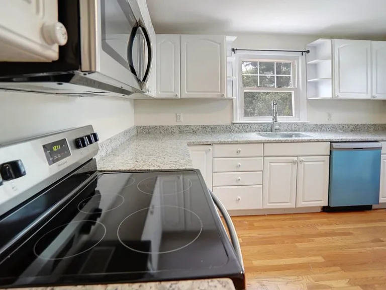 58 Knob Hill Dr — Photo 7