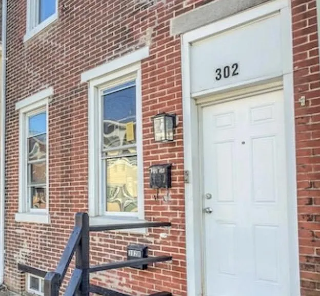 302 Jones Ave — Photo 1
