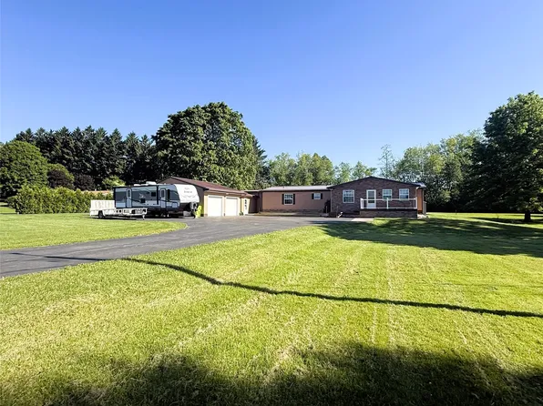 17136 Semerad Rd, Meadville, PA 16335