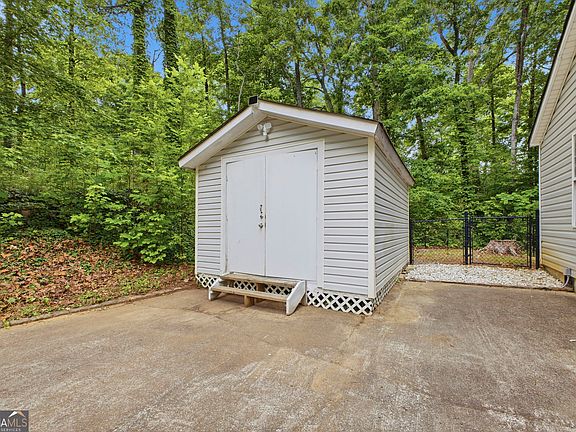 4th image of 40 McTier Cir NW