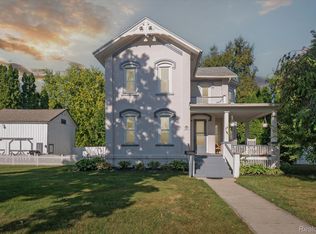 232 W Sherman St, Caro, MI 48723