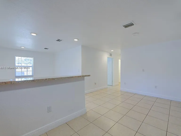 1814 NW 93rd St #1814 — Photo 5