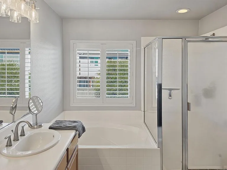 1431 Marble Canyon Way — Photo 18