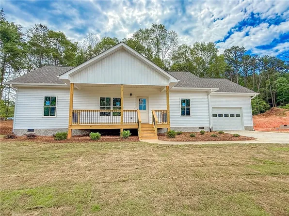 222 Simpson St, Westminster, SC 29693