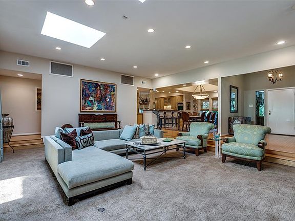3rd image of 6817 Caulfield Dr