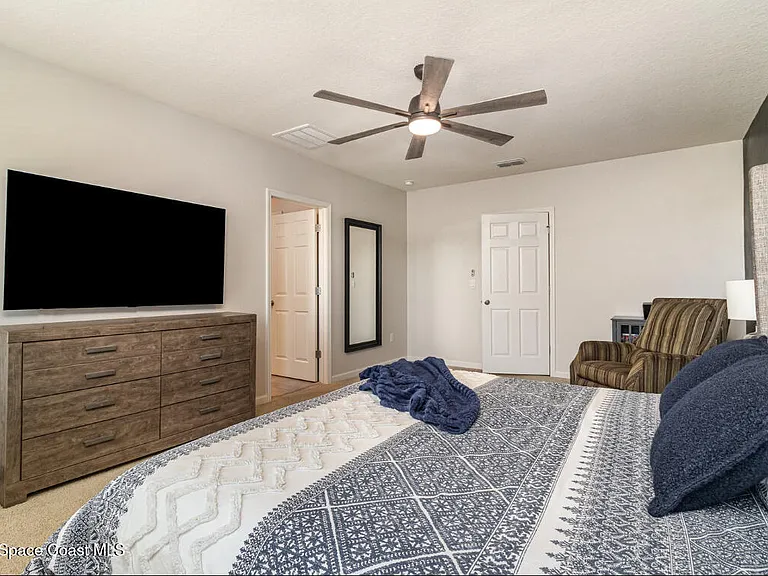 7389 Tourmaline Dr — Photo 12
