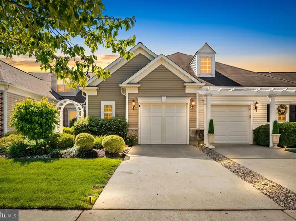 50 Sparrow Dr, Hamilton, NJ 08690