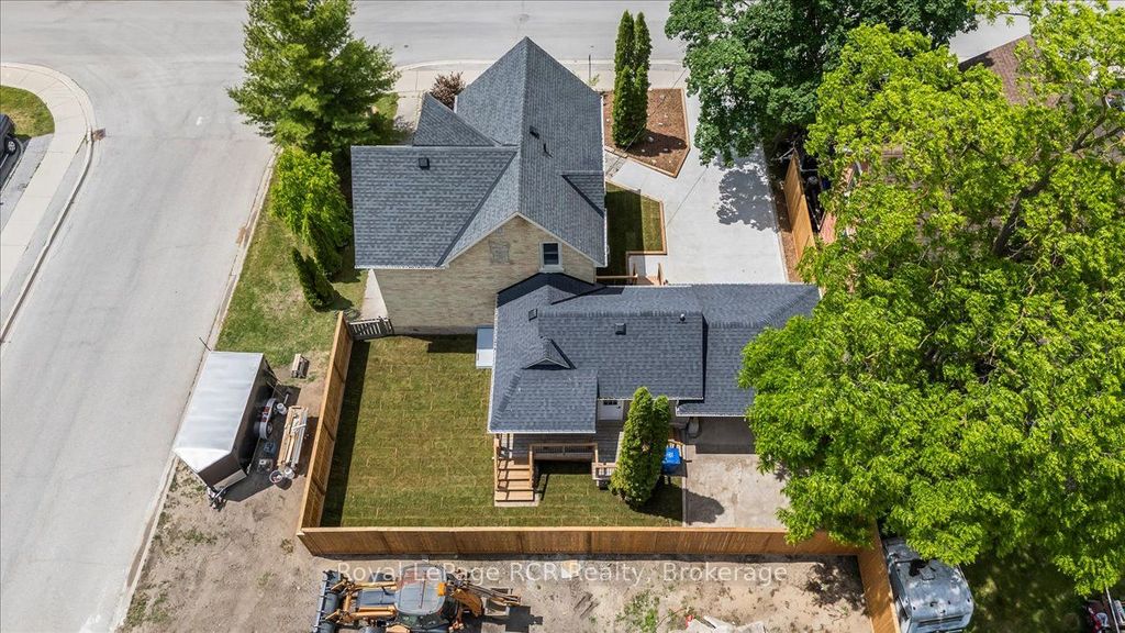 503 10th Ave, Hanover, ON - View 3