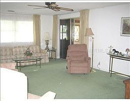 3rd image of 2028 White Oak Ln