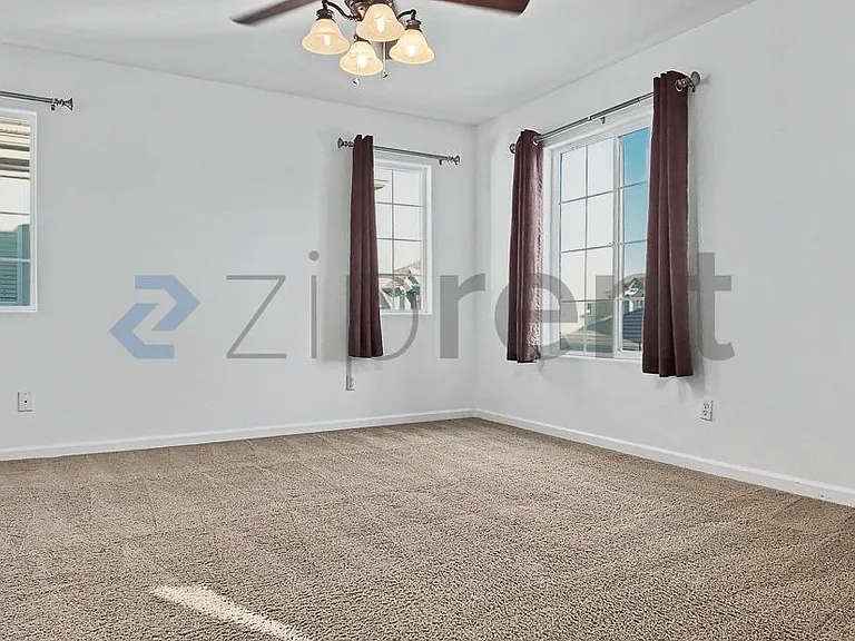 8464 Roseto Rd — Photo 34