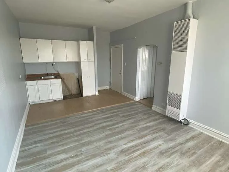 1151 S Austin Ave #1 — Photo 2
