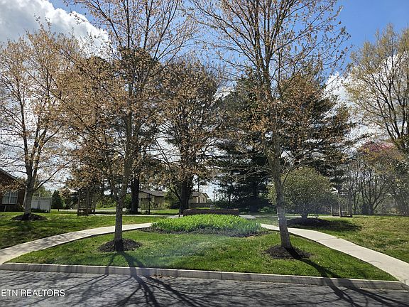 2nd image of 7628 Wren Garden Way