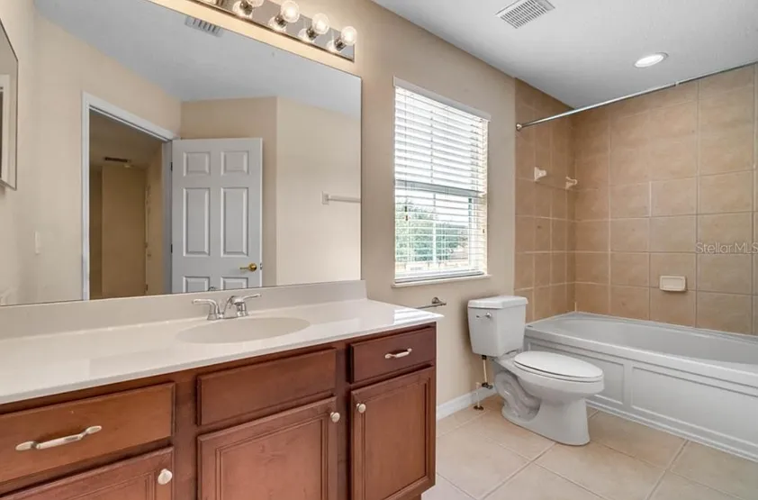 2 bed, 2.5 bath, 1203 sqft, $1,850 — Photo 4
