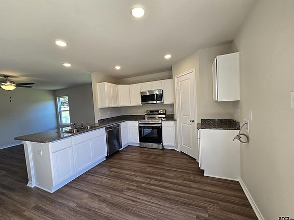 5th image of 1708 Meadow Ln