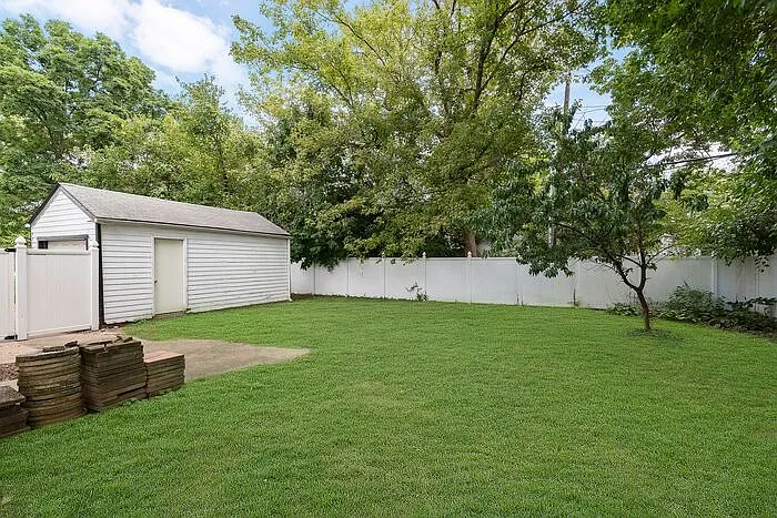 5875 N Keystone Ave — Photo 27