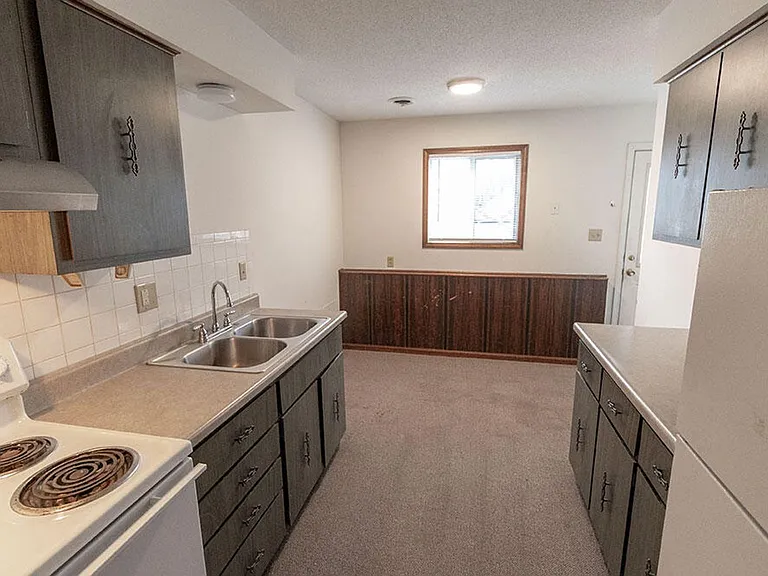 2908 Leeway Dr #D — Photo 9