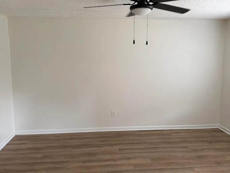 7539 Walden Rd E — Photo 6