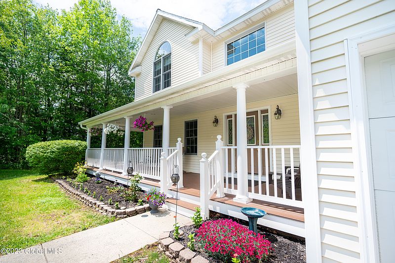 4th image of 2025 Mudge Road