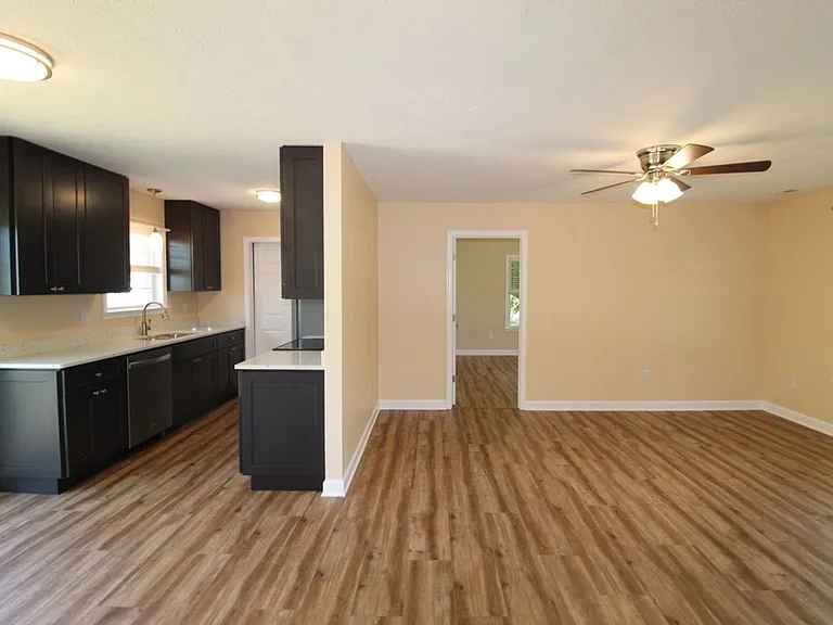 1465 Offenbacker Rd — Photo 9