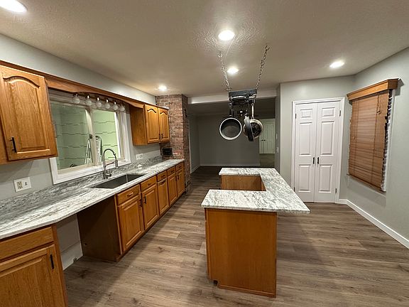 3rd image of 260 Jefferson Ave #1